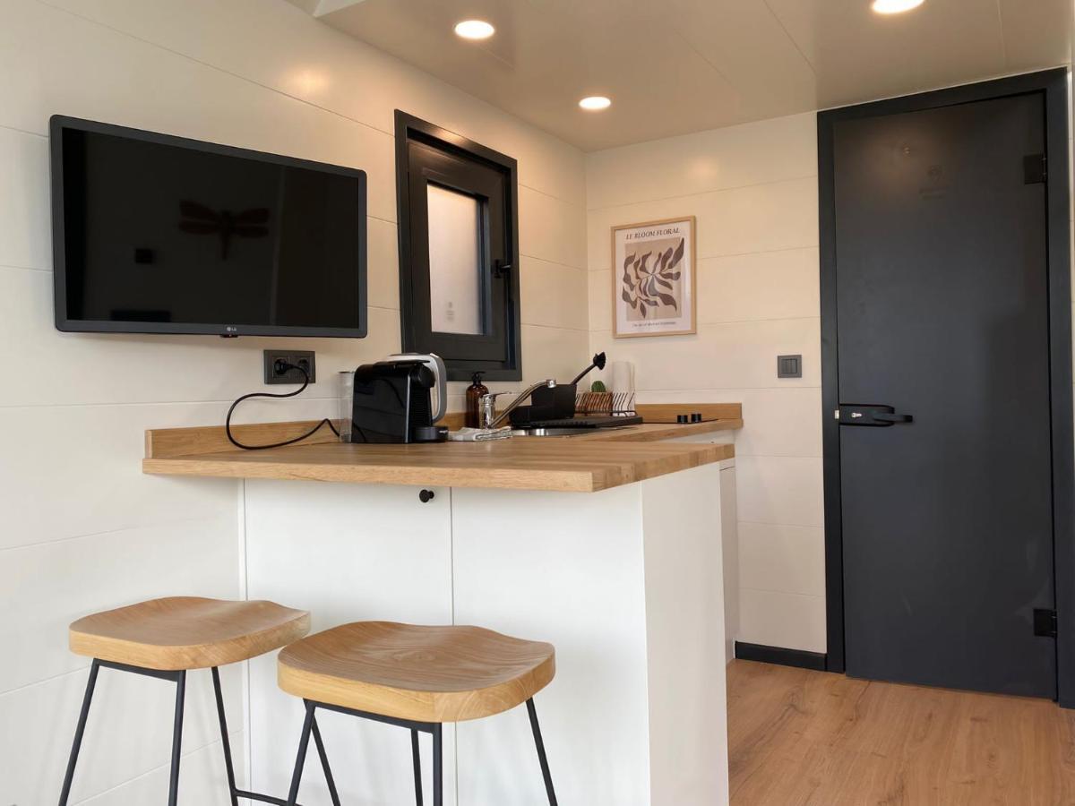Tiny House With Sauna & Jacuzzi Near Amsterdam Vijfhuizen Екстер'єр фото